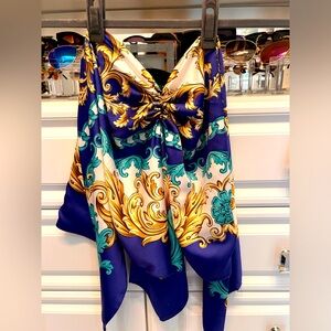 EUC - scarf crop top